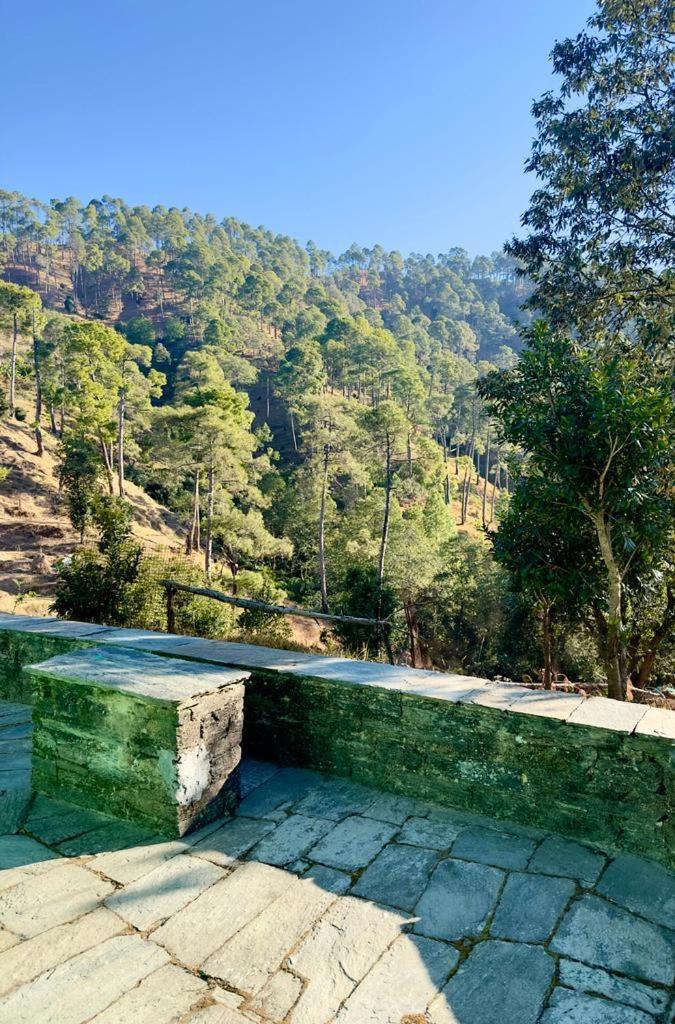 Joshi Cottage Binsar Esterno foto