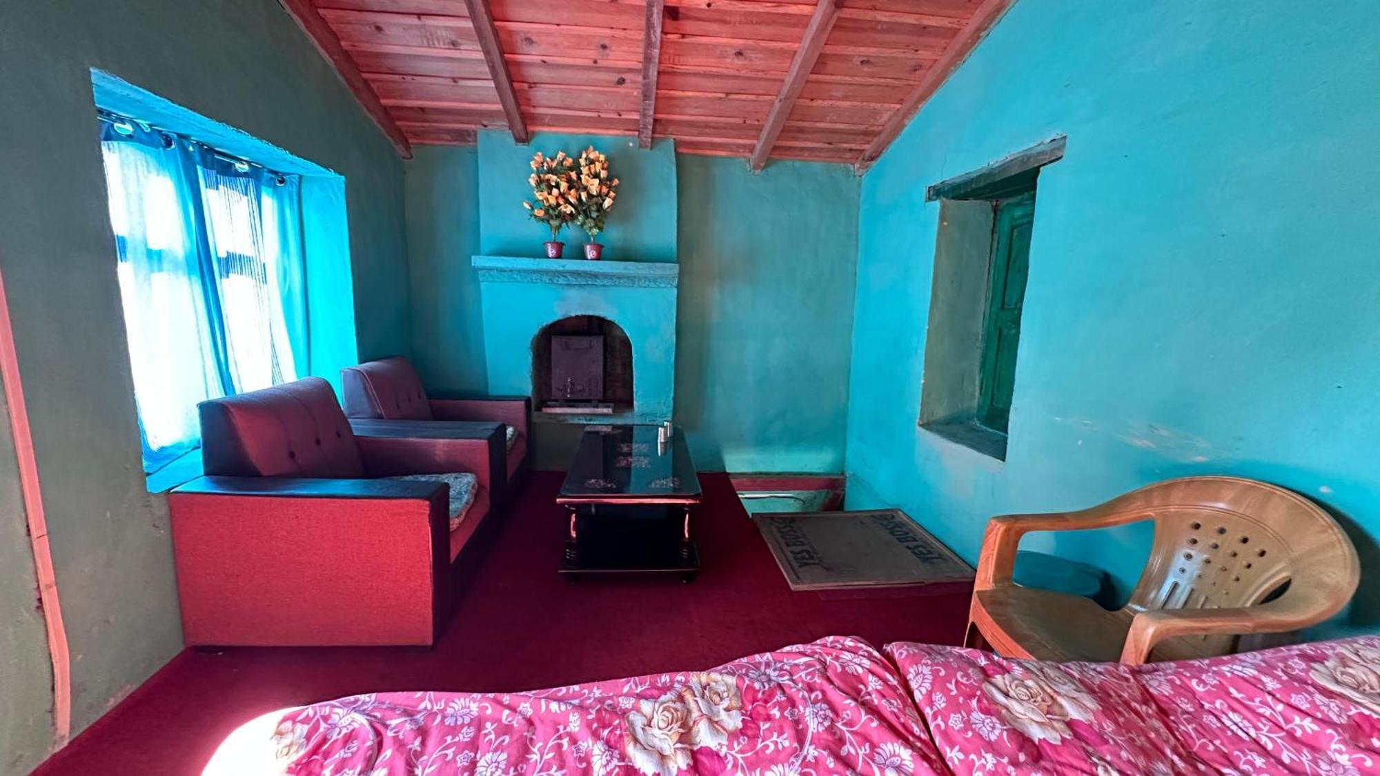 Joshi Cottage Binsar Esterno foto